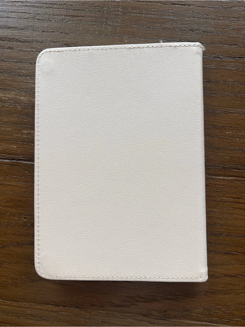 Book Club Cream Tablet Cover - Unbranded